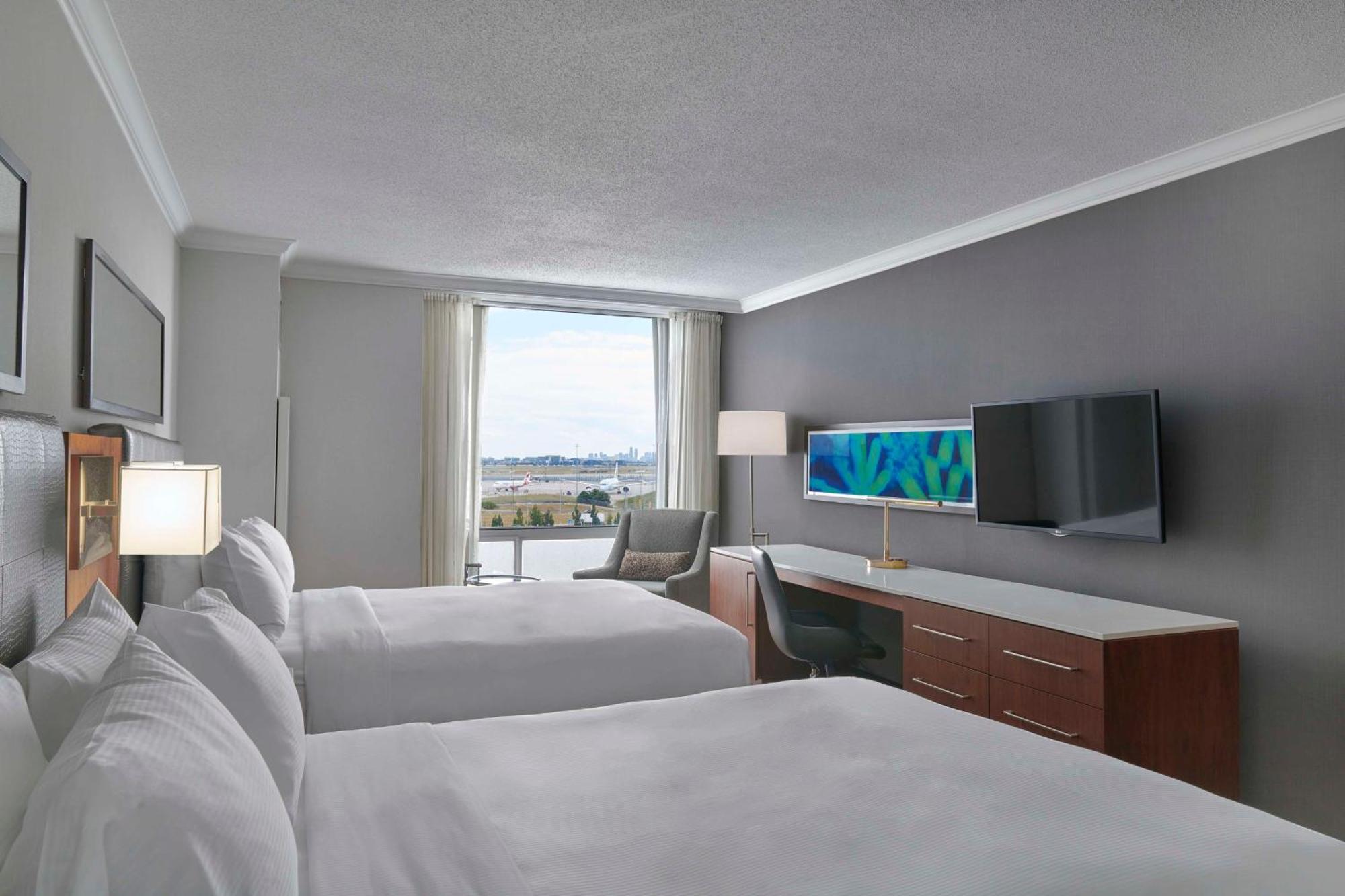 ฮิลตัน โตรอนโต แอร์พอร์ต โฮเต็ลแอนด์สวีท Hotel มิสซิสซอกา ภายนอก รูปภาพ