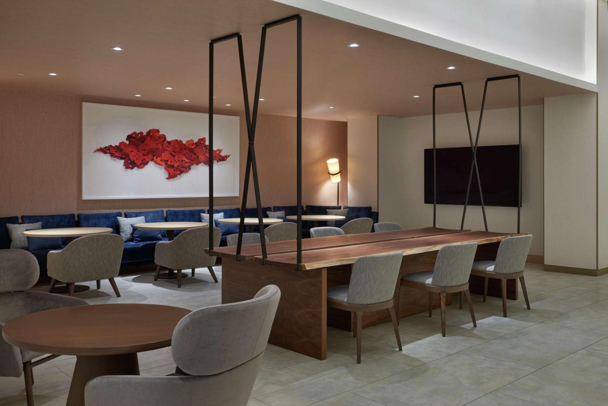 ฮิลตัน โตรอนโต แอร์พอร์ต โฮเต็ลแอนด์สวีท Hotel มิสซิสซอกา ภายนอก รูปภาพ